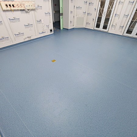 THI CÔNG SÀN VINYL KHÁNG KHUẨN ARMSTRONG FLOORING TẠI BỆNH VIỆN DA LIỄU TRUNG ƯƠNG