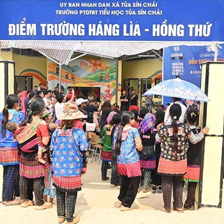 KHÁNH THÀNH ĐIỂM TRƯỜNG HÁNG LÌA “GIẤC MƠ EM ĐẾN TRƯỜNG”