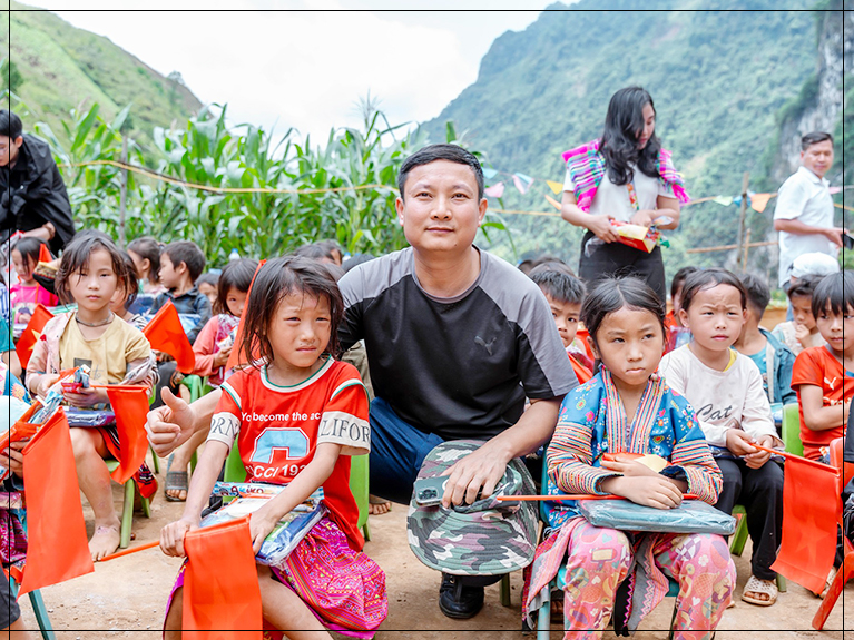 Điểm trường Háng Lìa san-nhua-dep