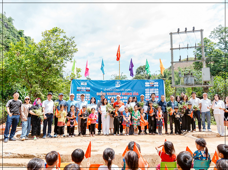 Điểm trường Háng Lìa san-nhua-dep